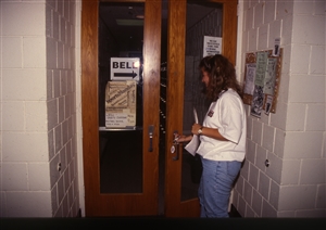 1987 WRSU Orientation Slide Show<br/>WRSU Front Door and Hand Written Signs<br>Slide #2-2