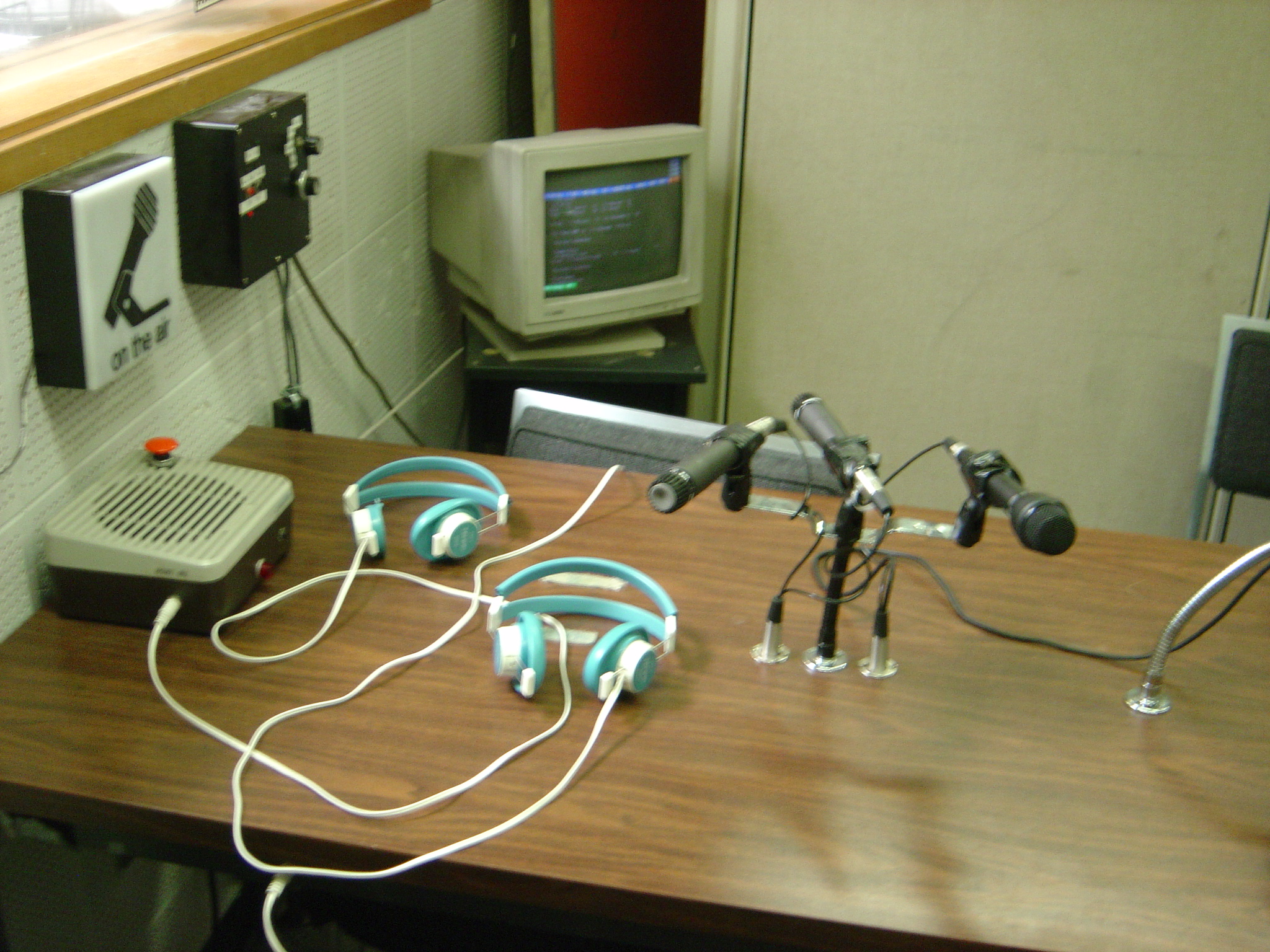 2004 - Studio B with the sturdy blue headphones.