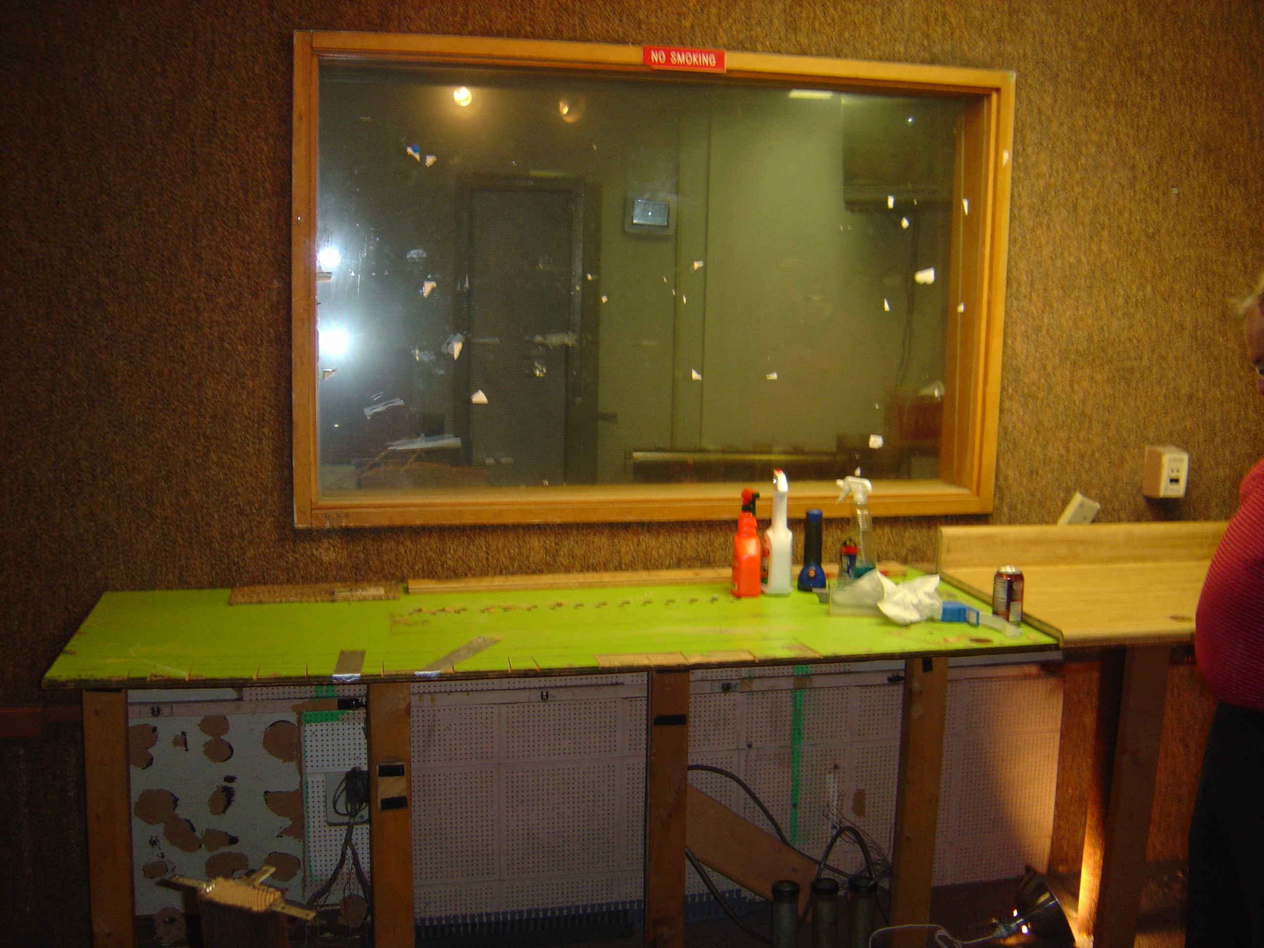 FM - Yes the room was green once. Including the walls. Looking under the table for the remaining green paint.