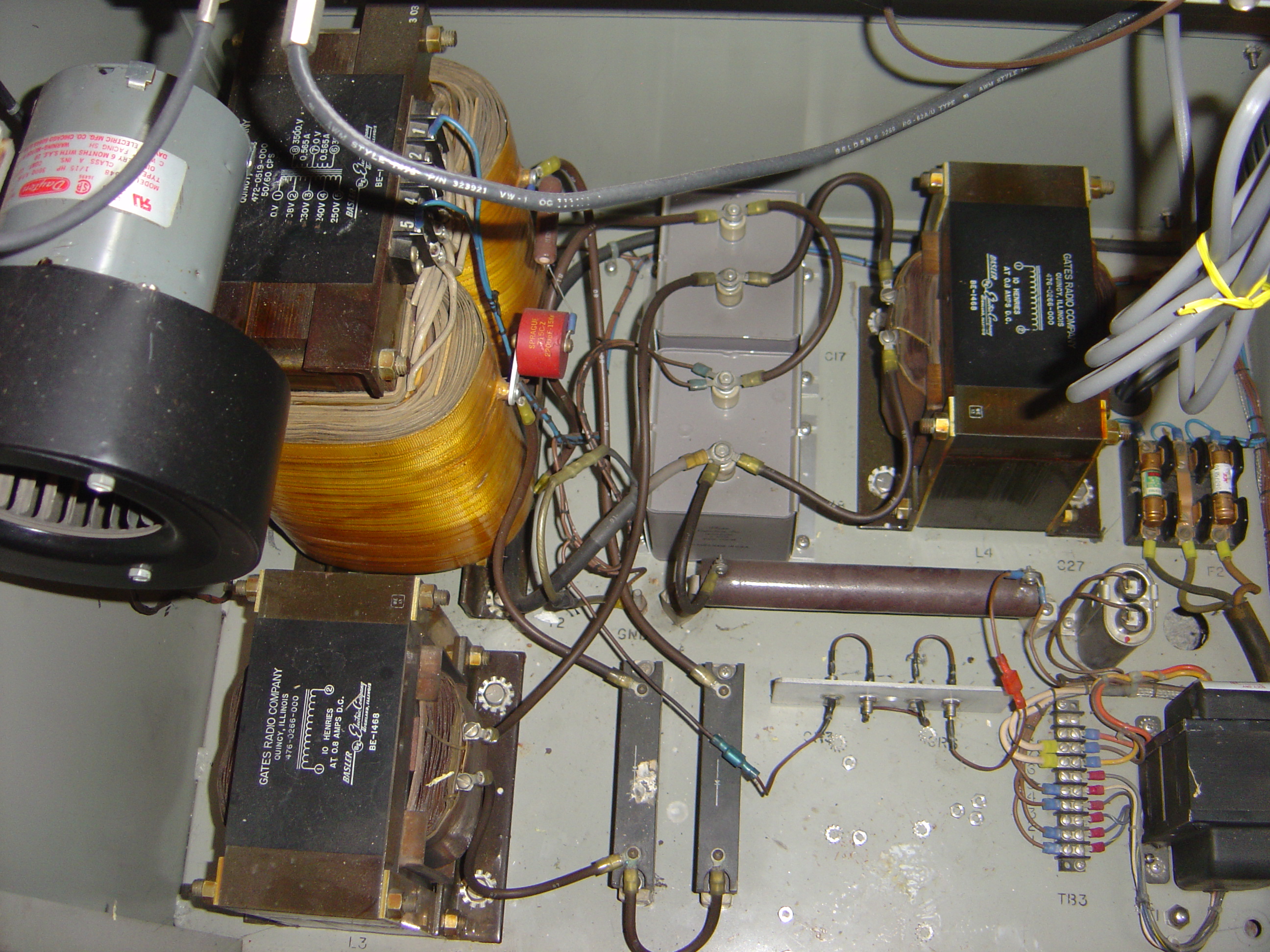 Picture of the inside of the Transmitter - Left Rear is Power Transformer. <br>Yeah, I know you don't care.