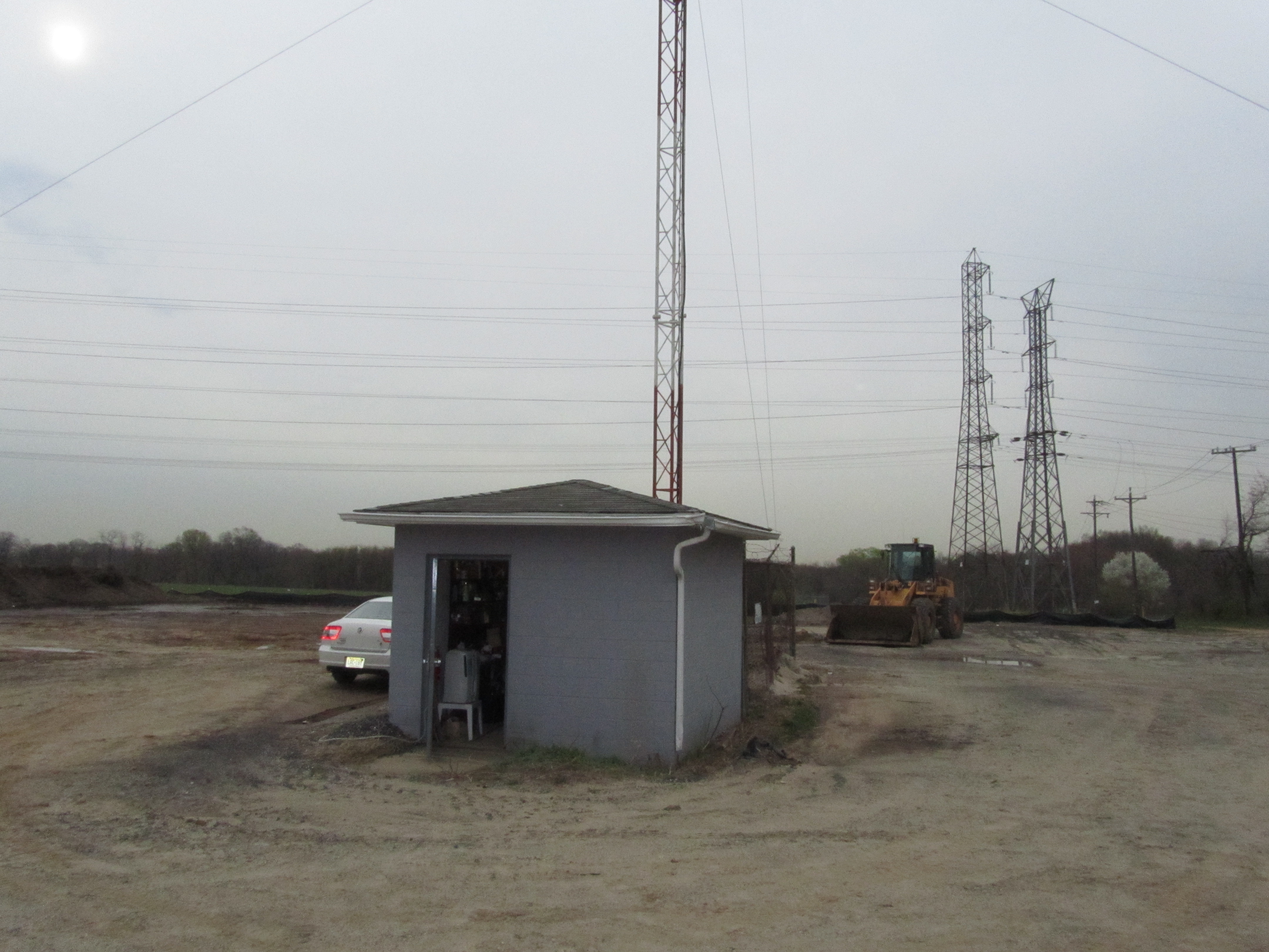 2010 - The Transmitter Building, before RU put the signs up.