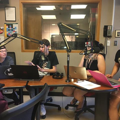 	Tune into WRSU.org or 88.7FM to hear RUEntertained, from now until 6pm! collegeradio entertainment rutgersradio radio rutgers		September 27, 2017	   	4	