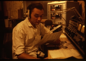 1987 WRSU Orientation Slide Show<br/>FM Control<br>Slide #17