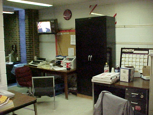 2006 - The News Room - With Pizza