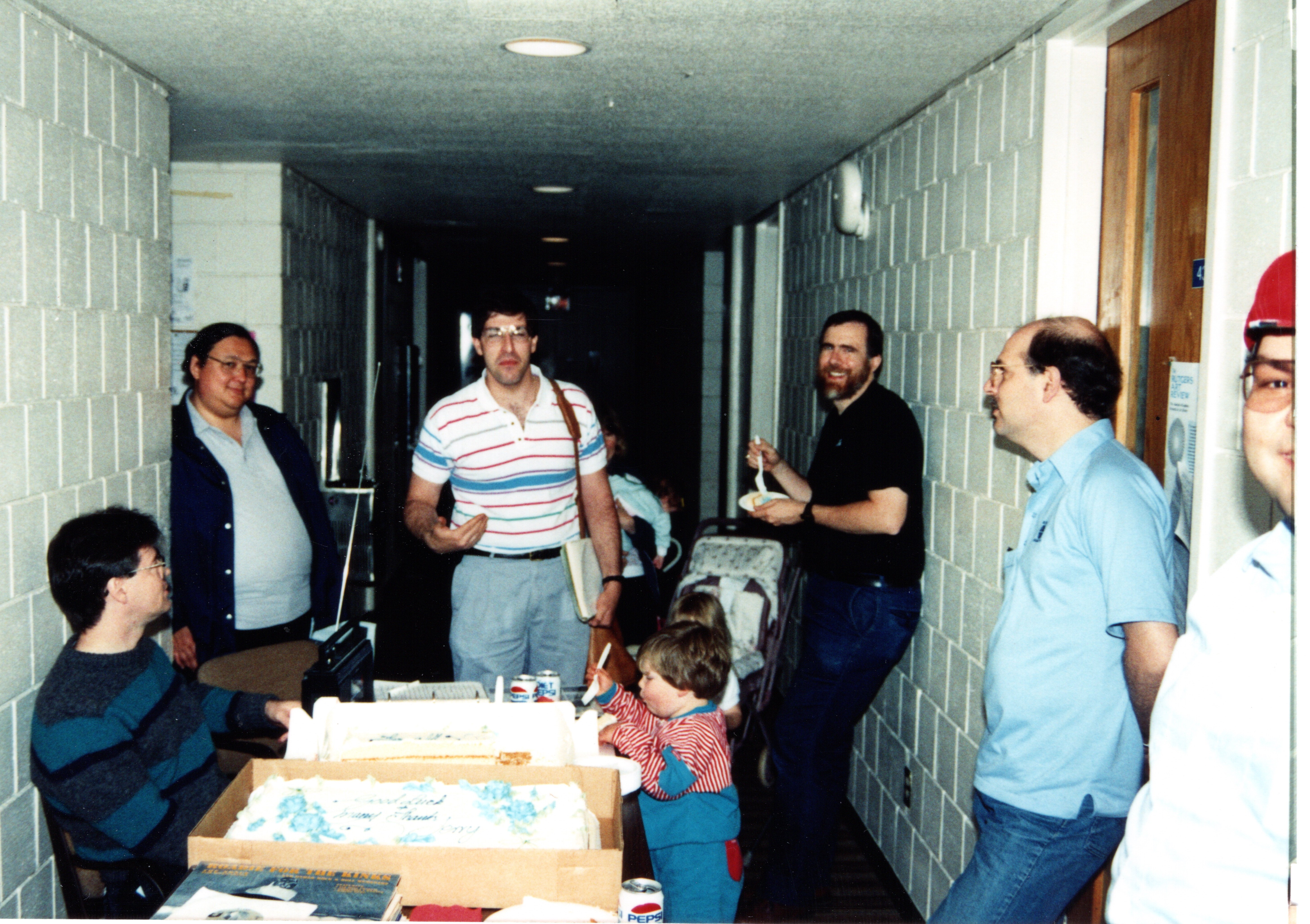 1990 WRSU Alumni Day - The sign in table